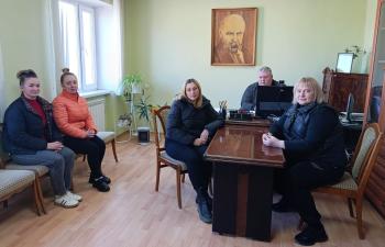 Буковинські податківці поінформували платників як правильно подавати повідомлення про прийняття на роботу найманого працівника та нараховувати зарплату