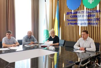 Буковинські податківці обговорили з представниками Кам’янецької територіальної громади шляхи вдосконалення адміністрування місцевих податків