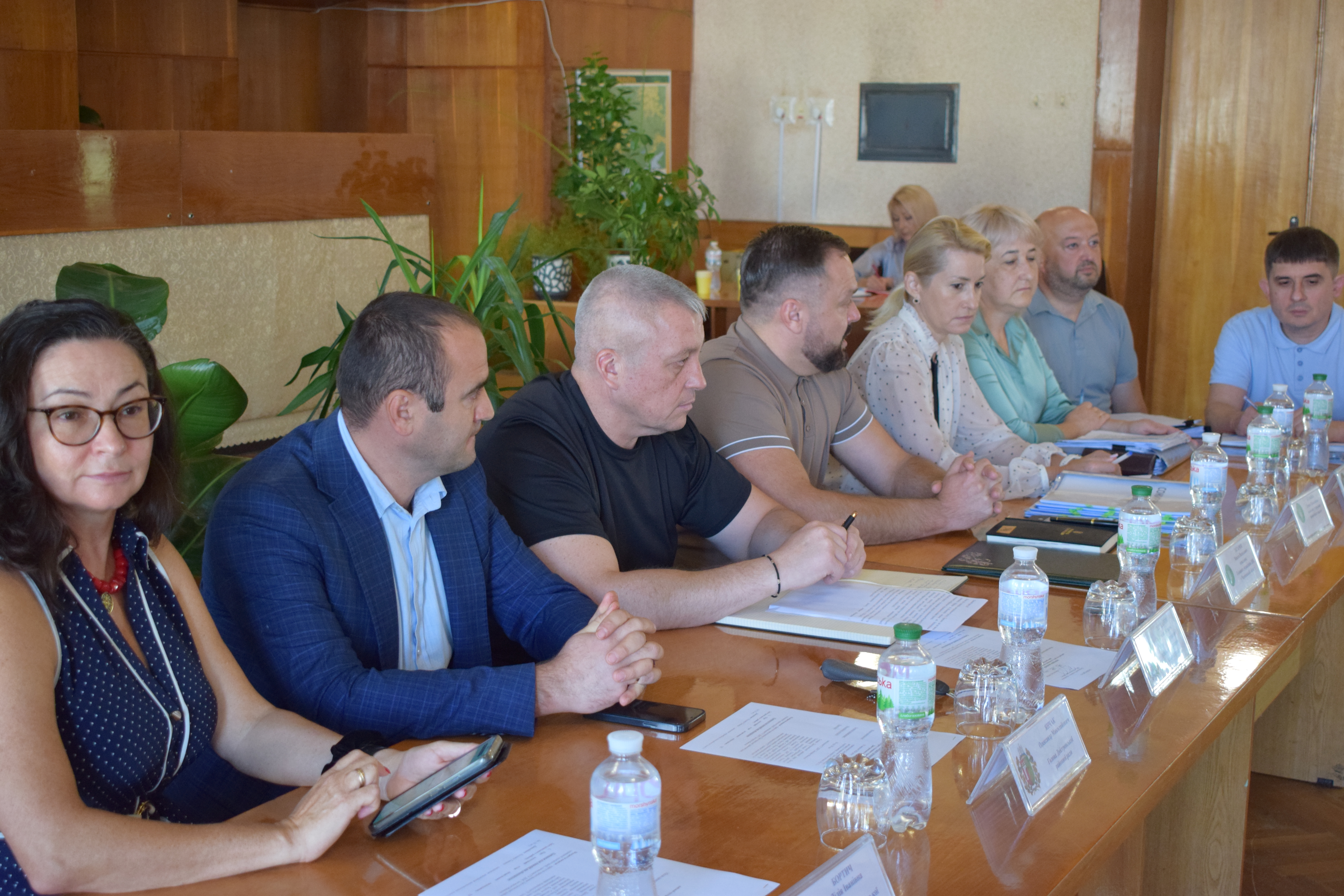 https://cv.tax.gov.ua/media-ark/fotogalereya/zustrichi-z-gromadskistyu/17286.html