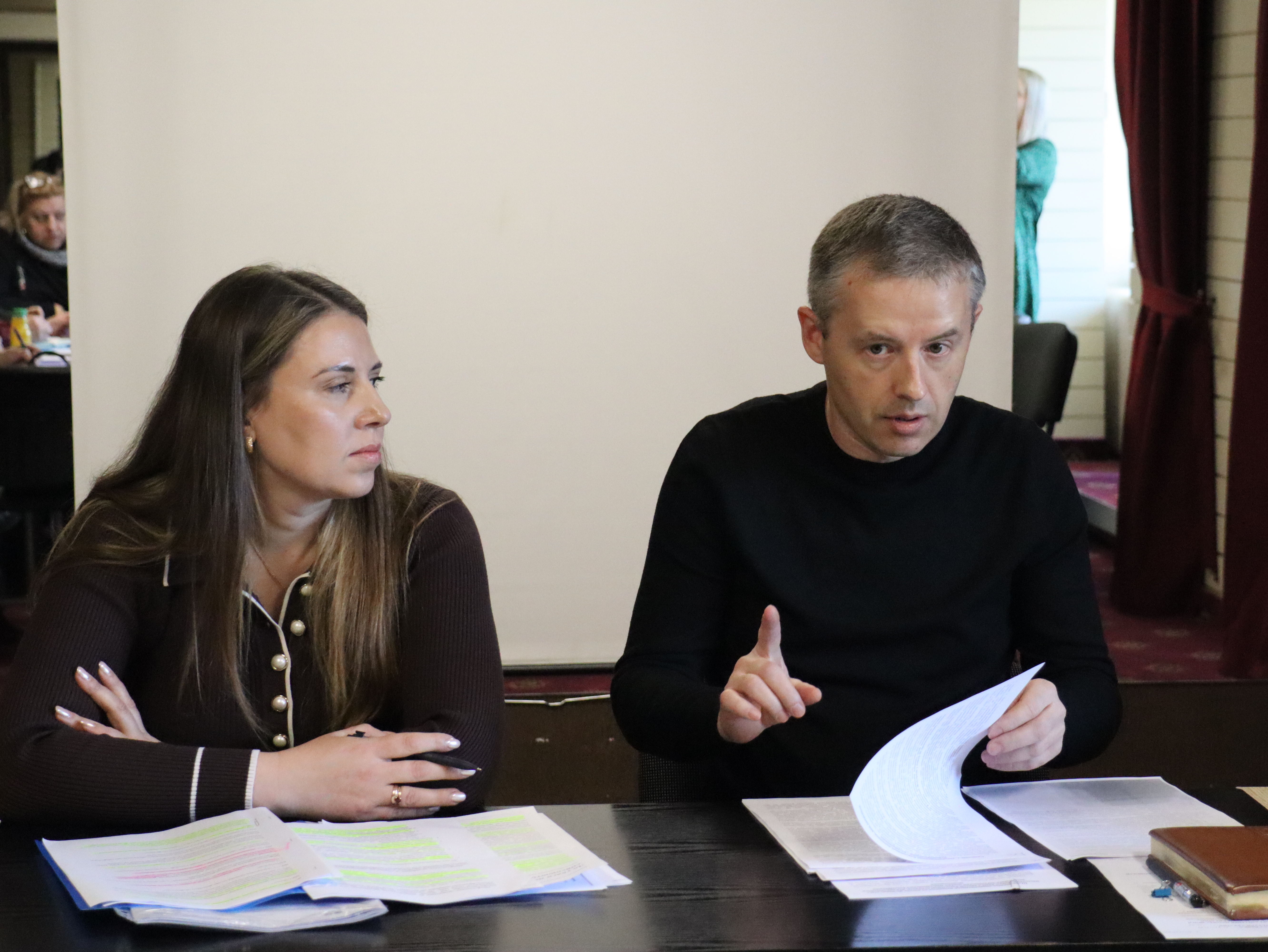 Конструктивний діалог: Представники профспілок працівників культури України під час конференції обговорили з податківцями основні аспекти оподаткування виплат та подання звітності . Фото № 4/3