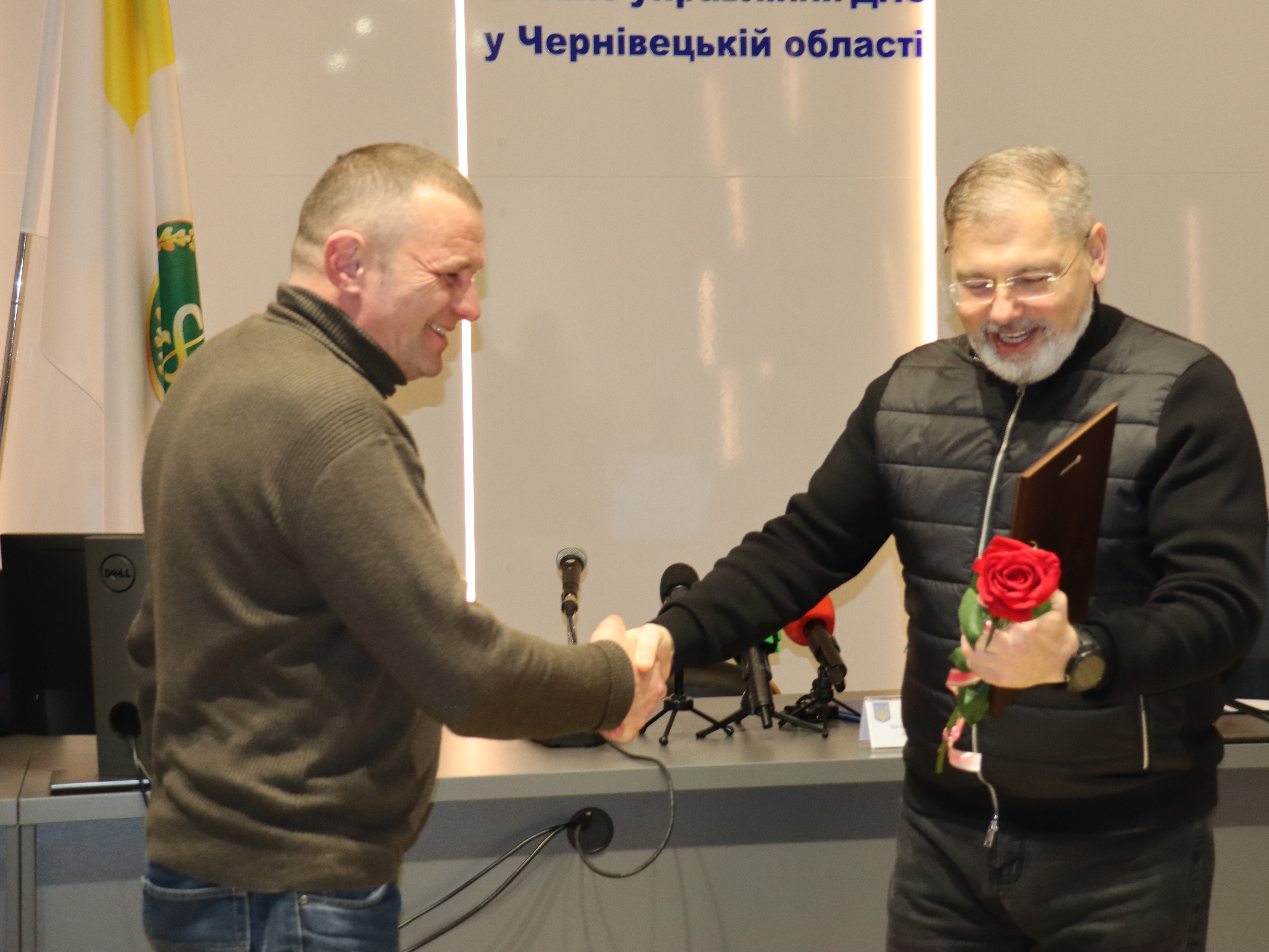 Буковина: відбулося нагородження переможців рейтингу "Сумлінний платник податків". Фото № 10/9