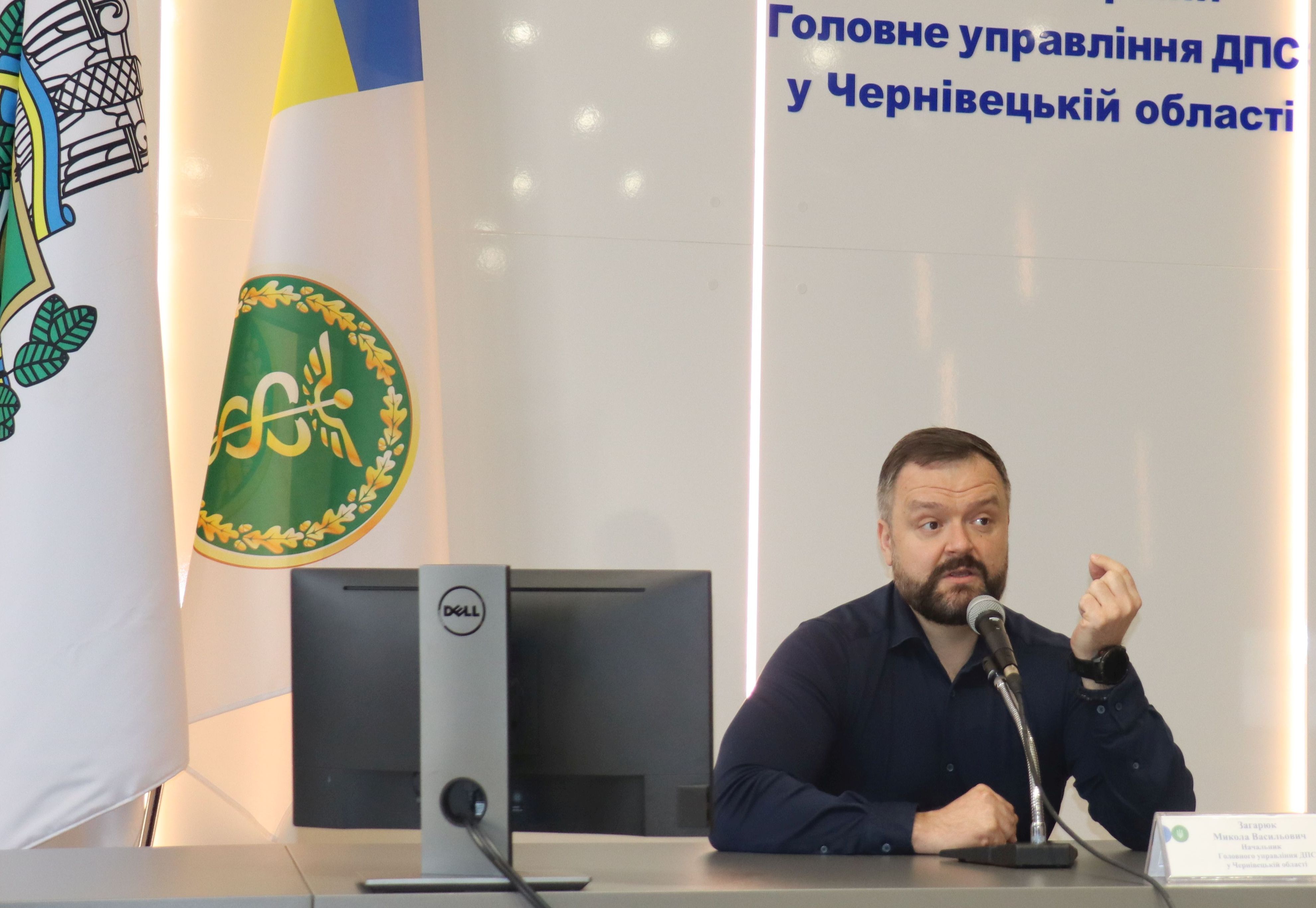 Сучасні формати комунікації: буковинські податківці зустрічалися зі студентами. Фото № 1/0