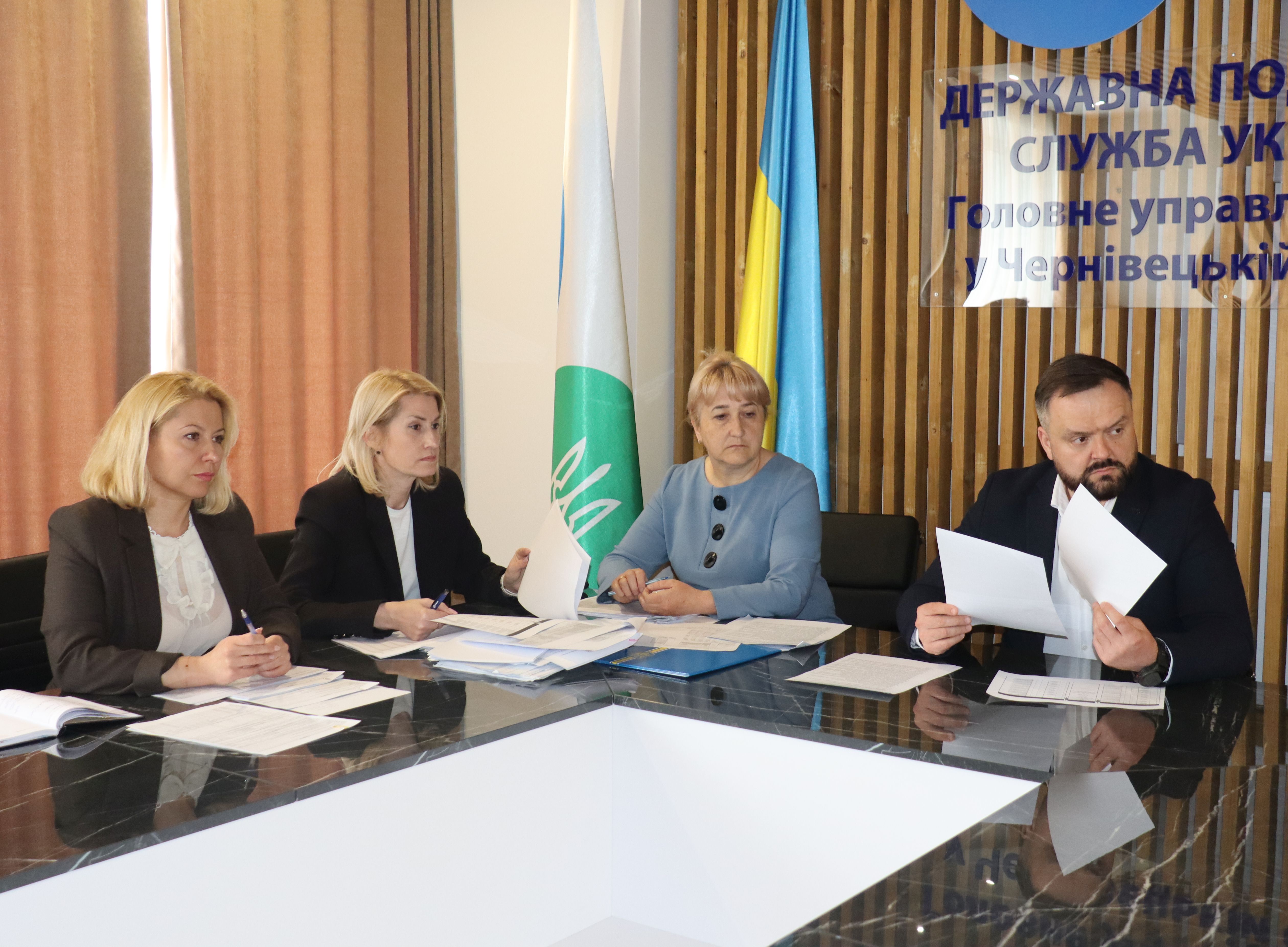 Діалог з бізнесом: Податківці під час зустрічей обговорили проактивні та реактивні заходи мінімізації податкових ризиків. Фото № 2/1