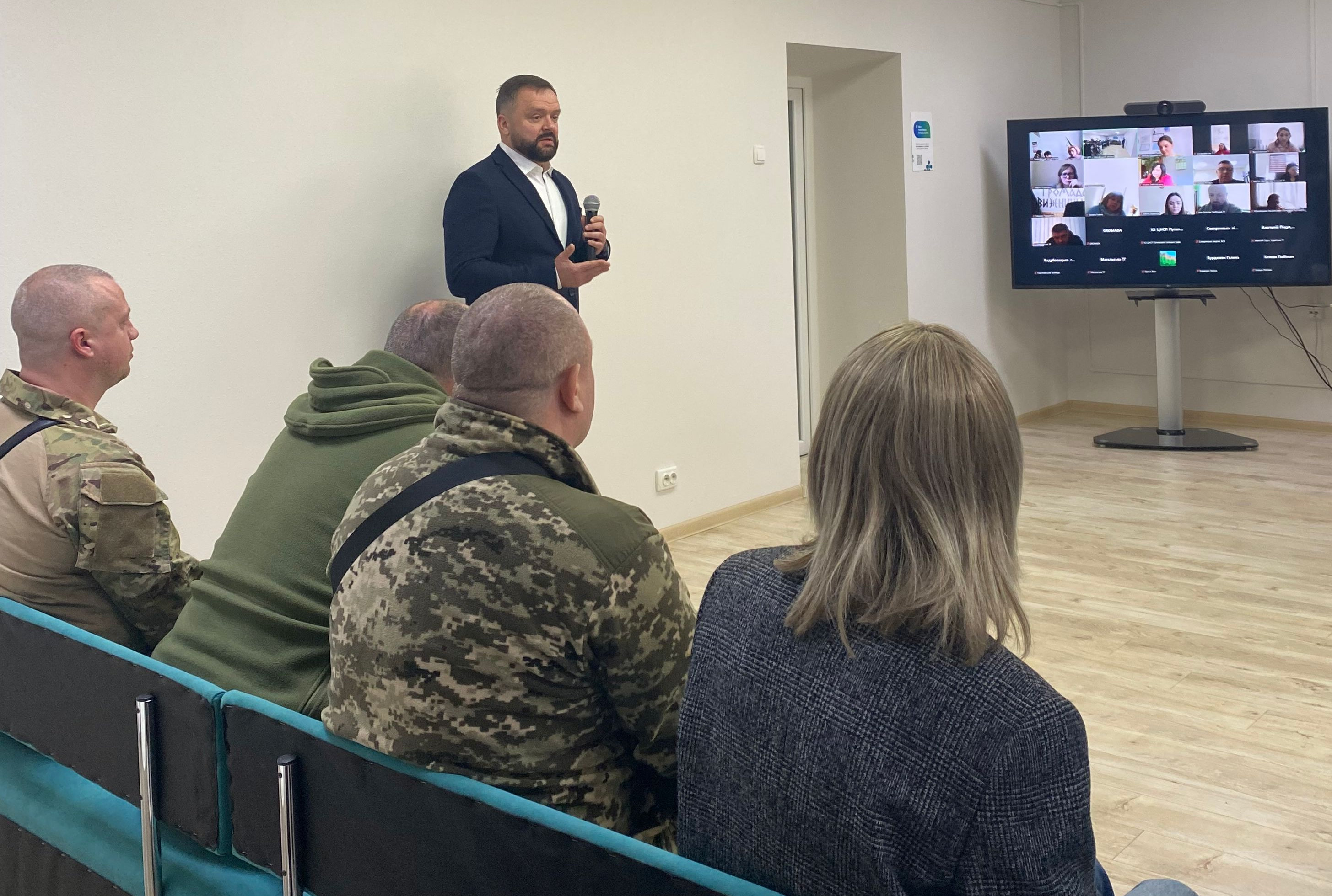 Буковинські податківці долучилися до впровадження нового сервісу: супровід ветеранського підприємництва. Фото № 3/2