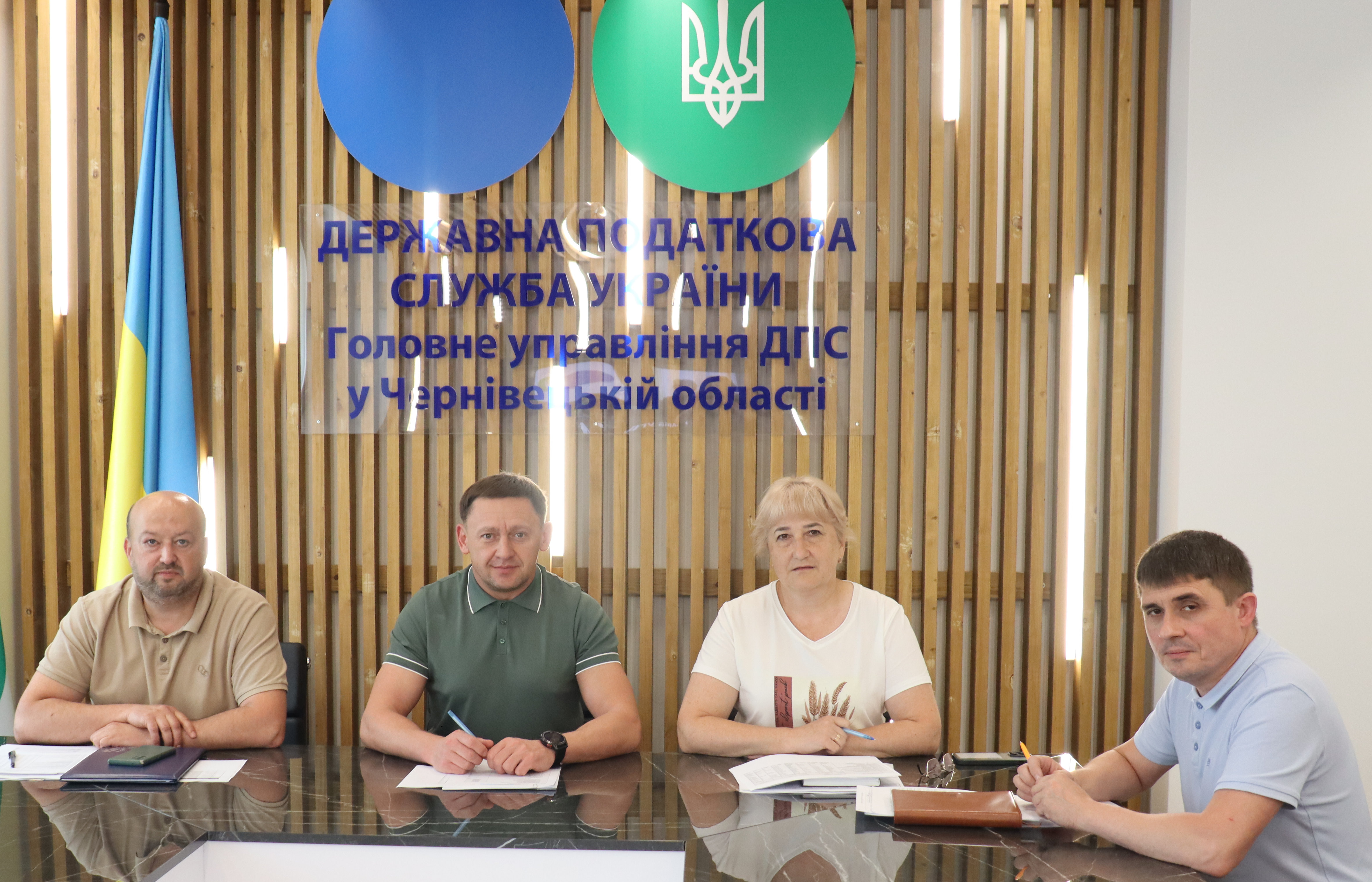 Основні акценти: Податківці в ході онлайн діалогу з представниками тергромад обговорили низку актуальних питань щодо сплати місцевих податків. Фото № 1/0