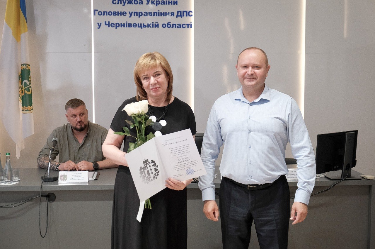 Показники забезпечення надходжень податків до бюджету є найкращою оцінкою діяльності - сьогодні, 2 липня податківці області відзначають своє професійне свято . Фото № 17/16